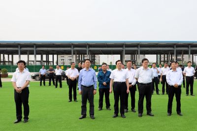 潍坊市委书记、市人大常委会主任惠新安带队对山东利国国际老牌w66健康产业园项目进行观摩点评
