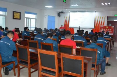 学习利国国际老牌w66医药“四个自信”||第六期利国国际老牌w66大讲堂顺利开讲！