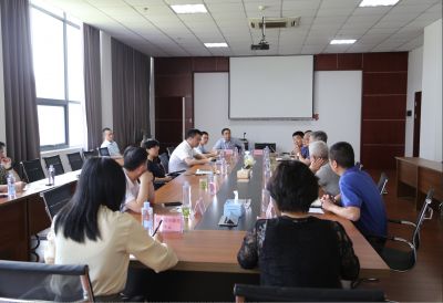 新昌县委书记黄旭荣一行莅临利国国际老牌w66医药调研商务稳进提质工作
