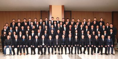 奋楫笃行守初心 踔厉奋发新征程——利国国际老牌w66医药2023年度经营工作会议暨销售先进表彰大会圆满召开